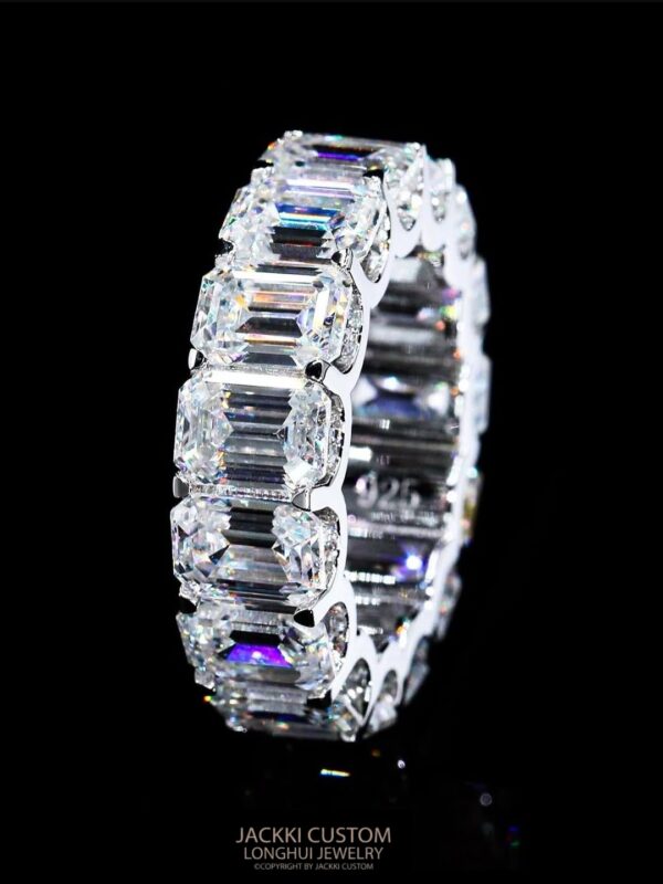Custom ring