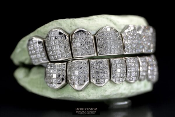 Invisible Set VVS Moissanite Grillz