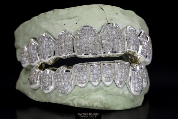 Invisible Set VVS Moissanite Grillz